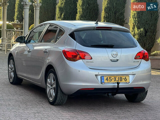 Сірий Опель Астра, об'ємом двигуна 1.4 л та пробігом 239 тис. км за 5999 $, фото 60 на Automoto.ua