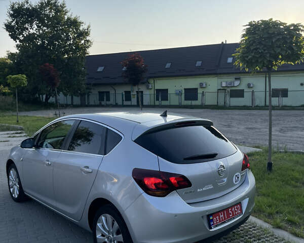 Серый Опель Астра, объемом двигателя 1.6 л и пробегом 96 тыс. км за 8999 $, фото 8 на Automoto.ua