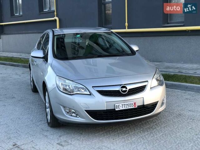 Сірий Опель Астра, об'ємом двигуна 1.6 л та пробігом 135 тис. км за 8700 $, фото 3 на Automoto.ua