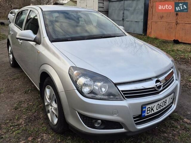 Сірий Опель Астра, об'ємом двигуна 1.6 л та пробігом 135 тис. км за 6200 $, фото 1 на Automoto.ua