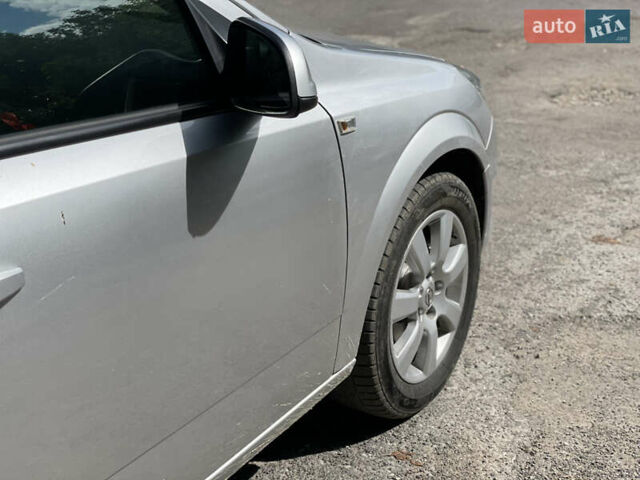 Сірий Опель Астра, об'ємом двигуна 1.6 л та пробігом 148 тис. км за 6450 $, фото 6 на Automoto.ua