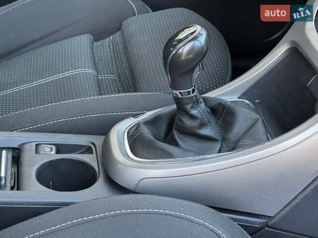 Сірий Опель Астра, об'ємом двигуна 1.4 л та пробігом 239 тис. км за 5999 $, фото 81 на Automoto.ua