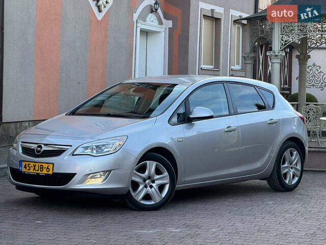Сірий Опель Астра, об'ємом двигуна 1.4 л та пробігом 239 тис. км за 5999 $, фото 3 на Automoto.ua