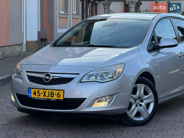 Сірий Опель Астра, об'ємом двигуна 1.4 л та пробігом 239 тис. км за 5999 $, фото 6 на Automoto.ua
