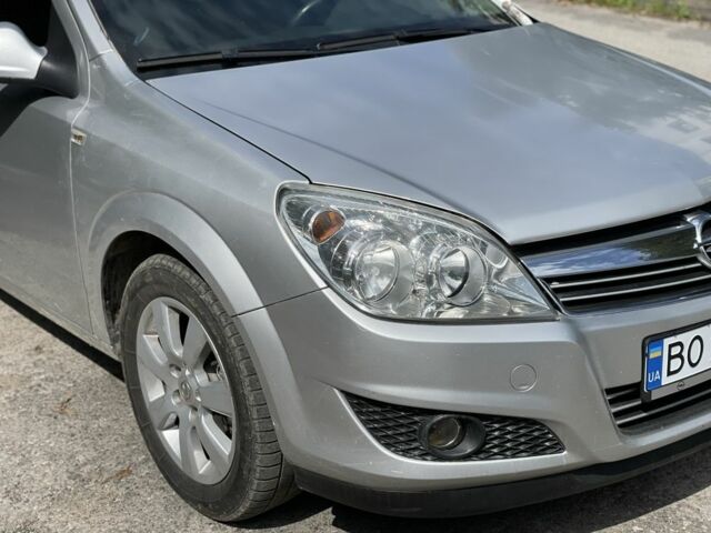 Серый Опель Астра, объемом двигателя 1.6 л и пробегом 148 тыс. км за 6200 $, фото 7 на Automoto.ua