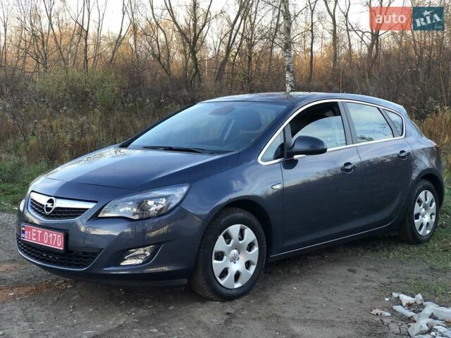 Серый Опель Астра, объемом двигателя 1.6 л и пробегом 144 тыс. км за 8900 $, фото 11 на Automoto.ua