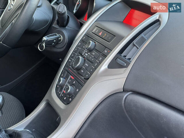 Сірий Опель Астра, об'ємом двигуна 1.4 л та пробігом 239 тис. км за 5999 $, фото 78 на Automoto.ua