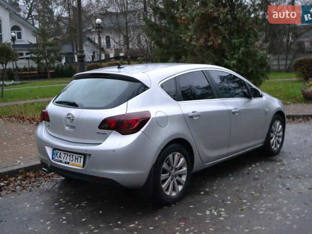 Серый Опель Астра, объемом двигателя 1.6 л и пробегом 160 тыс. км за 9000 $, фото 5 на Automoto.ua