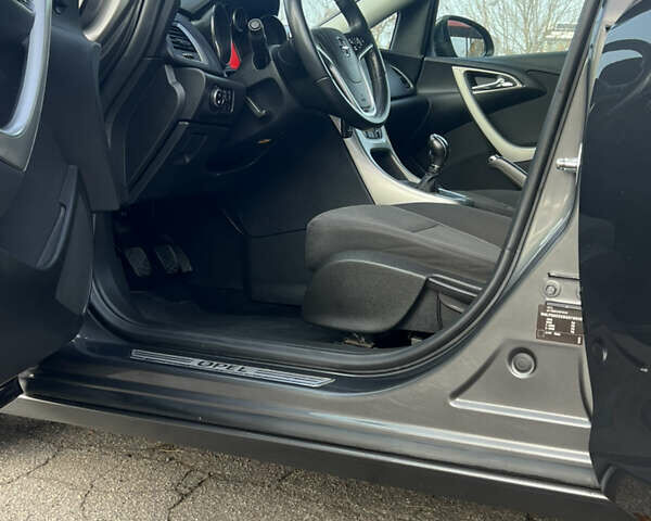 Серый Опель Астра, объемом двигателя 0 л и пробегом 171 тыс. км за 7500 $, фото 40 на Automoto.ua