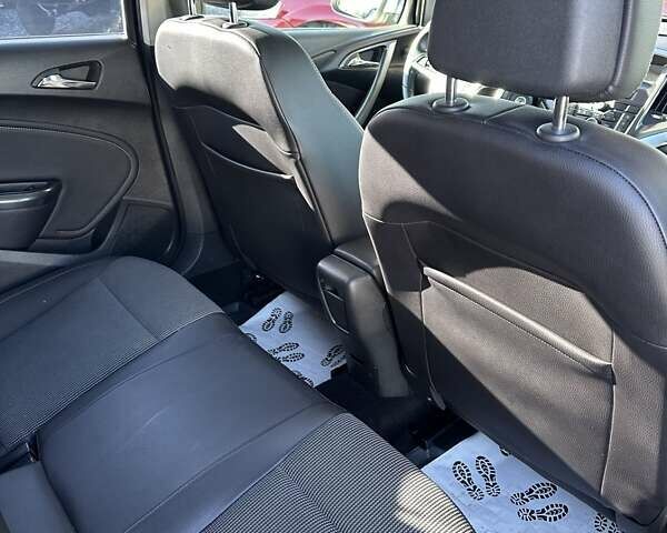 Серый Опель Астра, объемом двигателя 2 л и пробегом 213 тыс. км за 7500 $, фото 12 на Automoto.ua