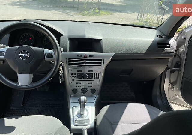 Сірий Опель Астра, об'ємом двигуна 1.6 л та пробігом 148 тис. км за 6450 $, фото 10 на Automoto.ua