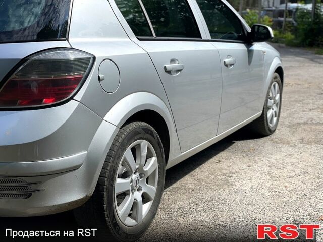 Серый Опель Астра, объемом двигателя 1.6 л и пробегом 148 тыс. км за 6000 $, фото 4 на Automoto.ua