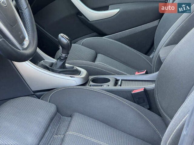 Сірий Опель Астра, об'ємом двигуна 1.4 л та пробігом 239 тис. км за 5999 $, фото 96 на Automoto.ua