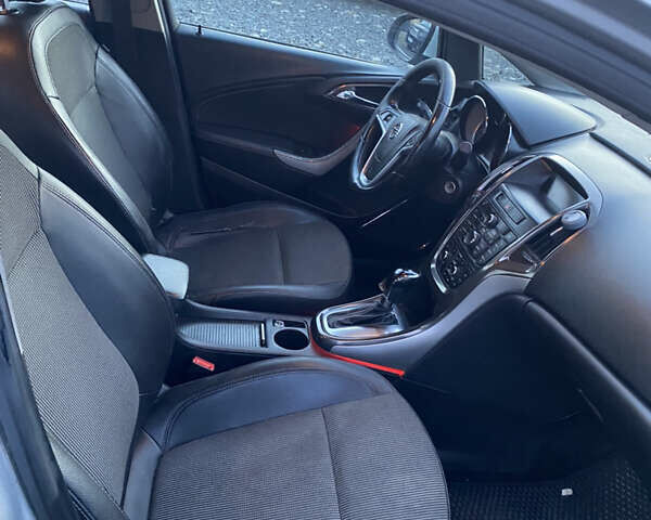 Серый Опель Астра, объемом двигателя 1.96 л и пробегом 332 тыс. км за 6700 $, фото 5 на Automoto.ua