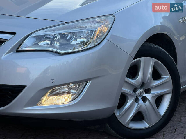 Сірий Опель Астра, об'ємом двигуна 1.4 л та пробігом 239 тис. км за 5999 $, фото 10 на Automoto.ua