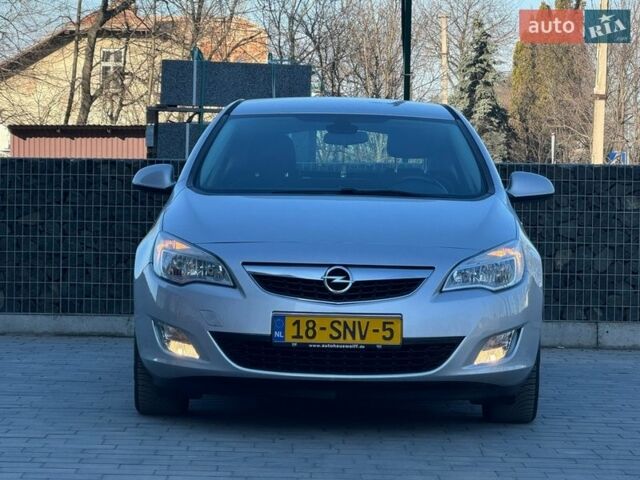 Сірий Опель Астра, об'ємом двигуна 1.6 л та пробігом 210 тис. км за 7890 $, фото 5 на Automoto.ua
