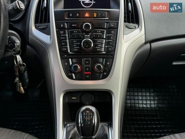 Сірий Опель Астра, об'ємом двигуна 1.3 л та пробігом 342 тис. км за 5800 $, фото 8 на Automoto.ua