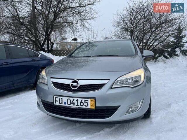 Серый Опель Астра, объемом двигателя 1.4 л и пробегом 146 тыс. км за 7200 $, фото 10 на Automoto.ua