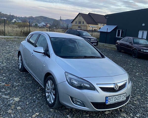 Серый Опель Астра, объемом двигателя 1.96 л и пробегом 332 тыс. км за 6700 $, фото 1 на Automoto.ua