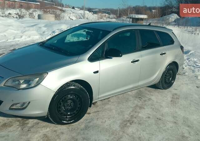 Сірий Опель Астра, об'ємом двигуна 1.69 л та пробігом 280 тис. км за 7000 $, фото 2 на Automoto.ua