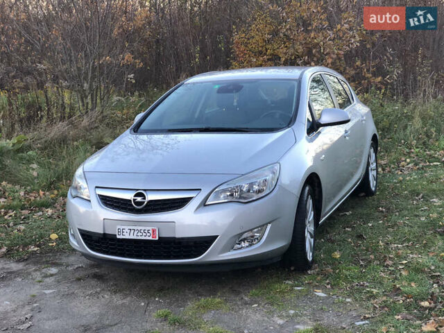 Сірий Опель Астра, об'ємом двигуна 1.6 л та пробігом 135 тис. км за 8650 $, фото 2 на Automoto.ua