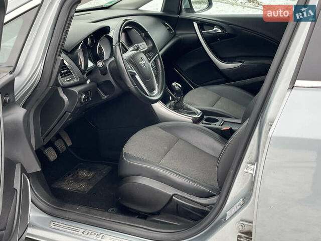 Серый Опель Астра, объемом двигателя 1.6 л и пробегом 173 тыс. км за 7300 $, фото 12 на Automoto.ua