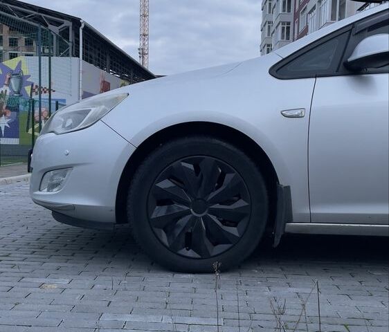 Серый Опель Астра, объемом двигателя 1.6 л и пробегом 290 тыс. км за 6000 $, фото 10 на Automoto.ua