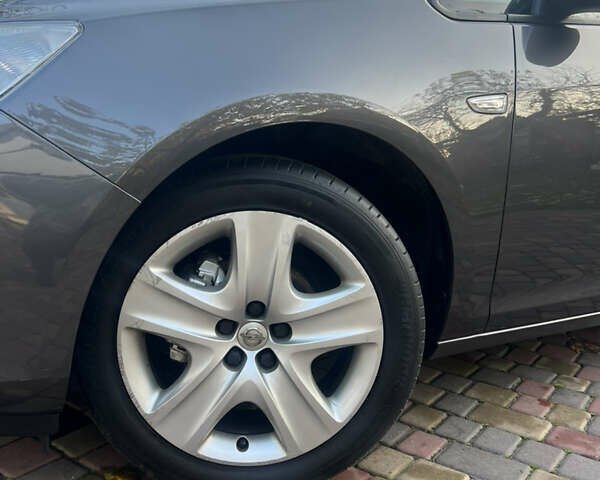 Серый Опель Астра, объемом двигателя 0 л и пробегом 171 тыс. км за 7500 $, фото 110 на Automoto.ua