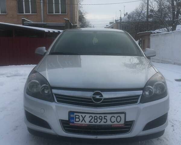 Опель Астра 2011 в Каменце-Подольском на Automoto.ua Серый Опель Астра, объемом двигателя 1.6 л и пробегом 310 тыс. км за 5650 $, фото 7 на Automoto.ua