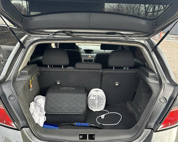 Сірий Опель Астра, об'ємом двигуна 1.6 л та пробігом 209 тис. км за 5700 $, фото 13 на Automoto.ua