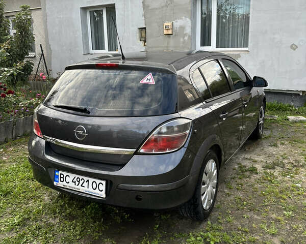 Сірий Опель Астра, об'ємом двигуна 1.6 л та пробігом 233 тис. км за 5000 $, фото 4 на Automoto.ua