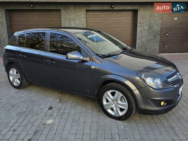 Опель Астра 2012 у Тернополі на Automoto.ua Сірий Опель Астра, об'ємом двигуна 1.6 л та пробігом 197 тис. км за 5399 $, фото 12 на Automoto.ua