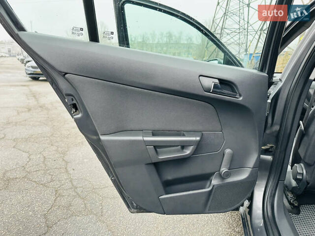 Сірий Опель Астра, об'ємом двигуна 1.6 л та пробігом 269 тис. км за 6700 $, фото 16 на Automoto.ua