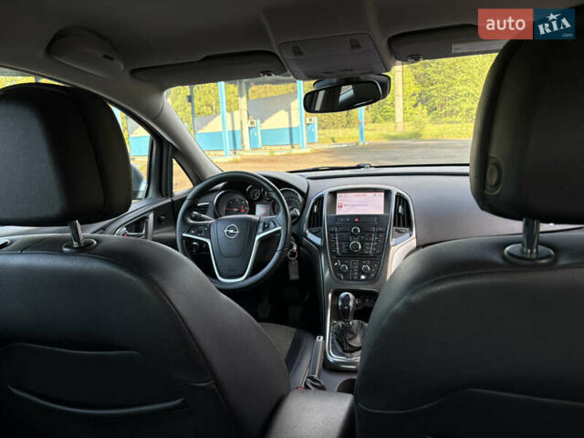 Сірий Опель Астра, об'ємом двигуна 1.7 л та пробігом 250 тис. км за 7000 $, фото 6 на Automoto.ua