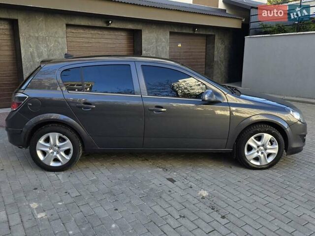 Опель Астра 2012 у Тернополі на Automoto.ua Сірий Опель Астра, об'ємом двигуна 1.6 л та пробігом 197 тис. км за 5399 $, фото 11 на Automoto.ua