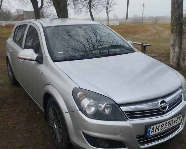 Серый Опель Астра, объемом двигателя 1.6 л и пробегом 187 тыс. км за 5350 $, фото 3 на Automoto.ua