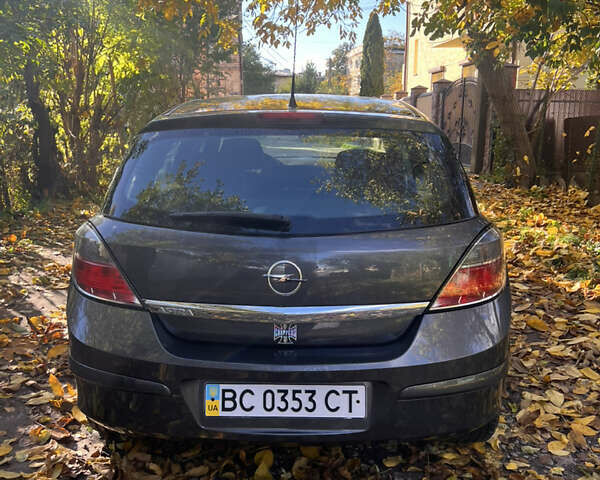 Опель Астра 2012 в Львове на Automoto.ua Серый Опель Астра, объемом двигателя 1.6 л и пробегом 123 тыс. км за 6500 $, фото 6 на Automoto.ua