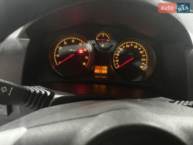 Опель Астра 2012 у Харкові на Automoto.ua Сірий Опель Астра, об'ємом двигуна 1.6 л та пробігом 202 тис. км за 6500 $, фото 12 на Automoto.ua