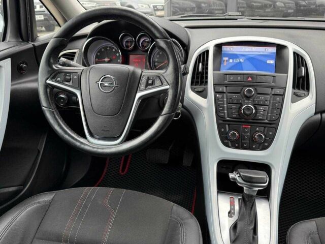 Серый Опель Астра, объемом двигателя 1.6 л и пробегом 245 тыс. км за 8490 $, фото 13 на Automoto.ua