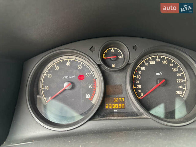 Сірий Опель Астра, об'ємом двигуна 1.6 л та пробігом 233 тис. км за 5000 $, фото 14 на Automoto.ua