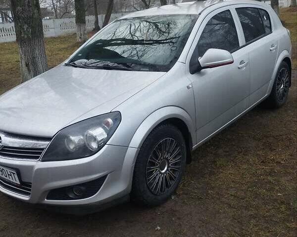 Серый Опель Астра, объемом двигателя 1.6 л и пробегом 187 тыс. км за 5350 $, фото 1 на Automoto.ua