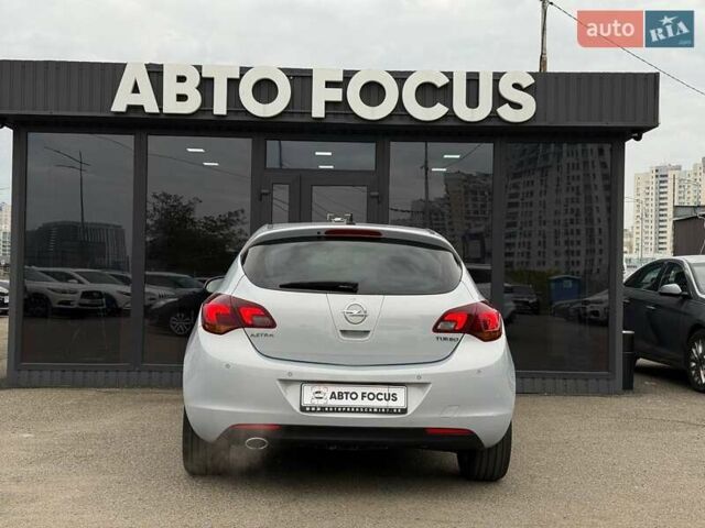 Опель Астра 2012 у Києві на Automoto.ua Сірий Опель Астра, об'ємом двигуна 1.6 л та пробігом 245 тис. км за 8490 $, фото 5 на Automoto.ua