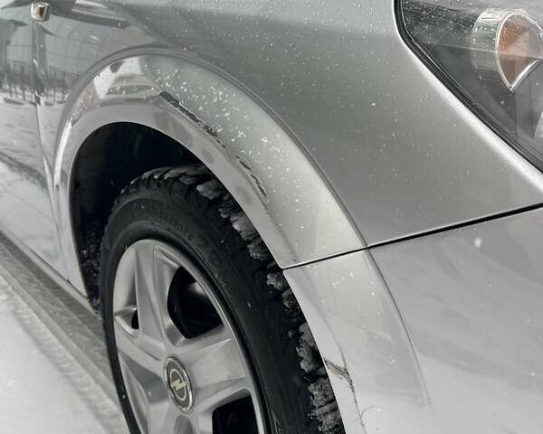 Серый Опель Астра, объемом двигателя 1.6 л и пробегом 161 тыс. км за 5500 $, фото 26 на Automoto.ua