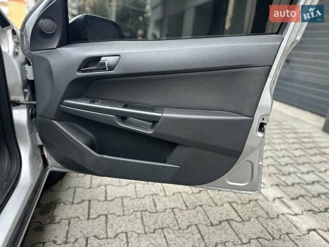 Сірий Опель Астра, об'ємом двигуна 1.6 л та пробігом 220 тис. км за 6150 $, фото 34 на Automoto.ua