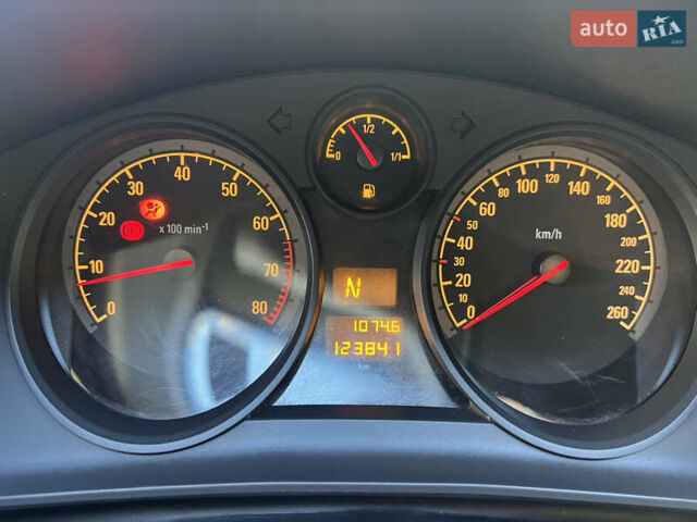 Опель Астра 2012 в Львове на Automoto.ua Серый Опель Астра, объемом двигателя 1.6 л и пробегом 123 тыс. км за 6500 $, фото 23 на Automoto.ua