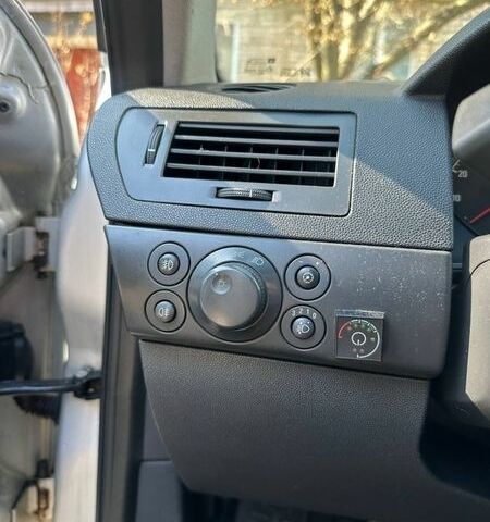 Серый Опель Астра, объемом двигателя 1.6 л и пробегом 189 тыс. км за 5500 $, фото 14 на Automoto.ua