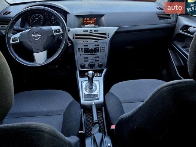 Сірий Опель Астра, об'ємом двигуна 1.6 л та пробігом 165 тис. км за 6000 $, фото 9 на Automoto.ua