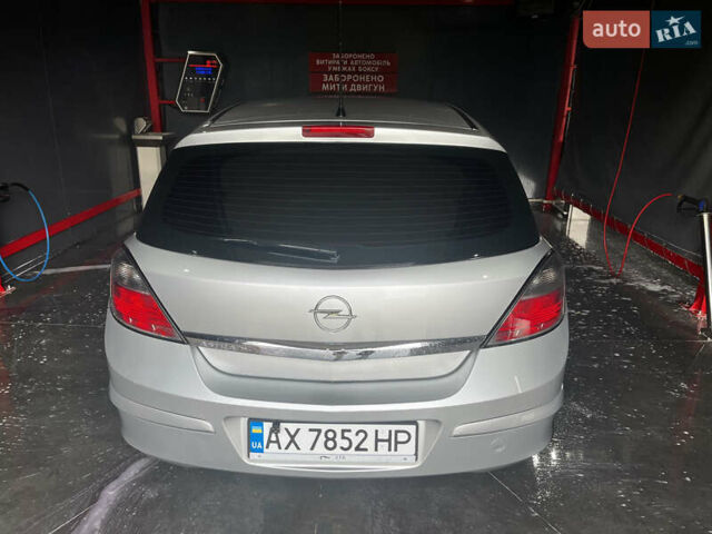 Опель Астра 2012 у Харкові на Automoto.ua Сірий Опель Астра, об'ємом двигуна 1.6 л та пробігом 202 тис. км за 6500 $, фото 7 на Automoto.ua