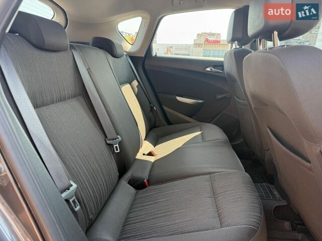 Сірий Опель Астра, об'ємом двигуна 1.25 л та пробігом 227 тис. км за 4900 $, фото 11 на Automoto.ua