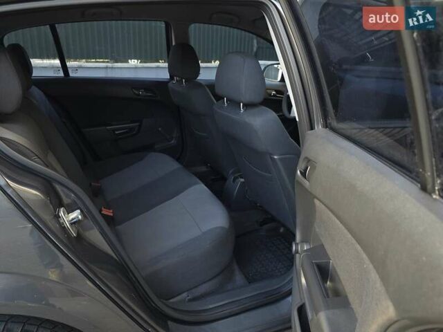 Опель Астра 2012 у Тернополі на Automoto.ua Сірий Опель Астра, об'ємом двигуна 1.6 л та пробігом 197 тис. км за 5399 $, фото 30 на Automoto.ua